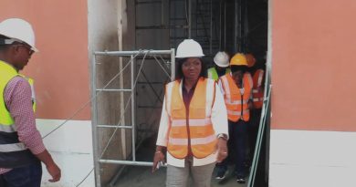Rentrée Académique 2025-2026: Une délégation conduite par la Présidente HOUZOU-MOUZOU évalue l’évolution du Chantier de construction de l’UK